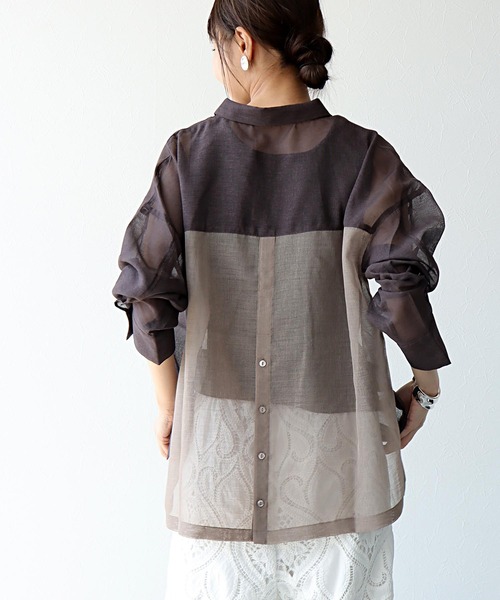 Jines（ジネス）の「シアーリネンライクシャツ（シャツ/ブラウス・レディース・ブラウン/ホワイト/チャコールグレー・38）」の3枚目の写真