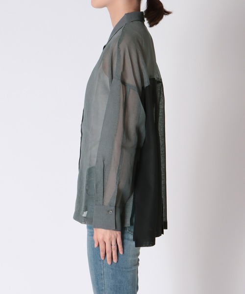 Jines（ジネス）の「シアーリネンライクシャツ（シャツ/ブラウス・レディース・ブラウン/ホワイト/チャコールグレー・38）」の4枚目の写真