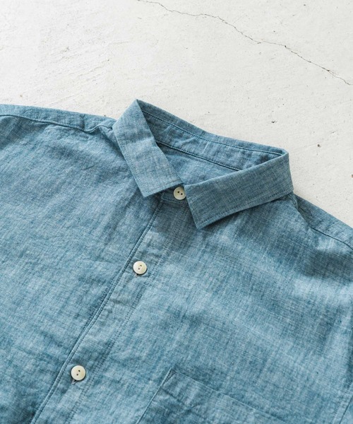 quadro(クオドロ)の「インディゴライトオンスダンガリー1ループボタンレギュラーシャツ(シャツ/ブラウス・メンズ・ネイビー・MEDIUM/LARGE)」の4枚目の写真