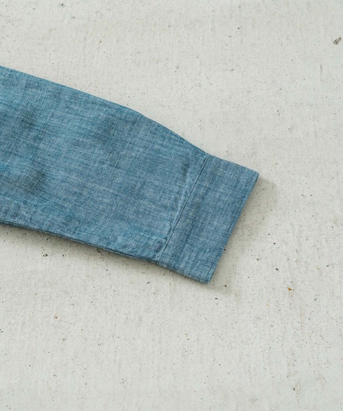 quadro(クオドロ)の「インディゴライトオンスダンガリー1ループボタンレギュラーシャツ(シャツ/ブラウス・メンズ・ネイビー・MEDIUM/LARGE)」の9枚目の写真