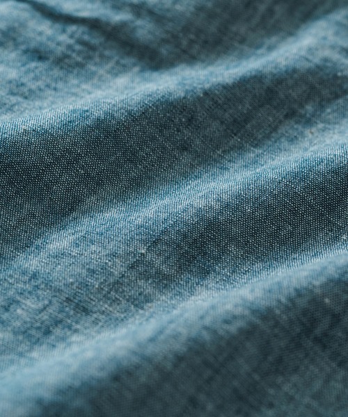 quadro(クオドロ)の「インディゴライトオンスダンガリー1ループボタンレギュラーシャツ(シャツ/ブラウス・メンズ・ネイビー・MEDIUM/LARGE)」の10枚目の写真