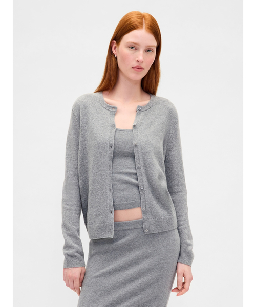 GAP（ギャップ）の「CashSoft カシミヤタッチ クロップドカーディガン（カーディガン/ボレロ・レディース・ピンク/キャメル/ブラック/アイボリー/グレー/ブルー・XS/S/M/L/XL/XXS）」の4枚目の写真