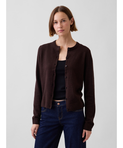 GAP(ギャップ)の「CashSoft カシミヤタッチ クロップドカーディガン(カーディガン/ボレロ・レディース・ピンク/キャメル/ブラック/アイボリー/グレー/ブルー/ブラウン系その他2/ヘザーグレー/ブルー系その他/ブラウン・XS/S/M/L/XL/XXS)」の6枚目の写真