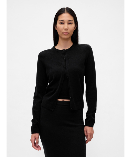 GAP（ギャップ）の「CashSoft カシミヤタッチ クロップドカーディガン（カーディガン/ボレロ・レディース・ピンク/キャメル/ブラック/アイボリー/グレー/ブルー・XS/S/M/L/XL/XXS）」の3枚目の写真