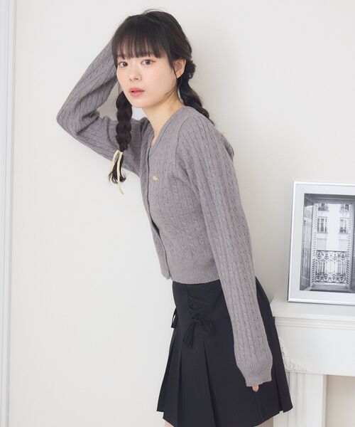 ems excite(エムズエキサイト)の「ケーブルNTカーデ(ニット/セーター・レディース・ダークグレー/レッド/キャメル/ダークブルー・FREE)」の15枚目の写真