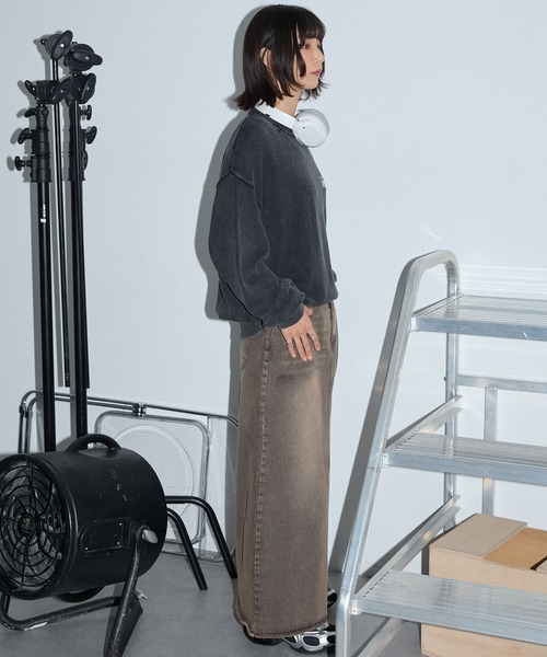 Anchor Smith（アンカー スミス）の「ヴィンテージ加工 スノーウォッシュ メタリックロゴクルーネックニット（ニット/セーター・レディース・グレイッシュベージュ/ブラック/ブラウン/チャコール/ワイン・L/M）」の13枚目の写真