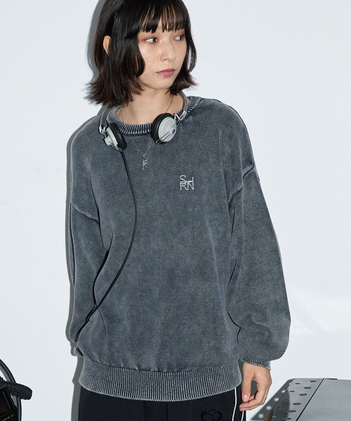 Anchor Smith（アンカー スミス）の「ヴィンテージ加工 スノーウォッシュ メタリックロゴクルーネックニット（ニット/セーター・レディース・グレイッシュベージュ/ブラック/ブラウン/チャコール/ワイン・L/M）」の16枚目の写真