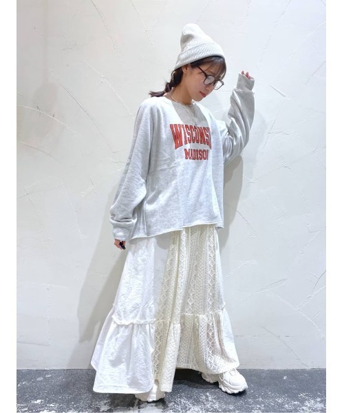 niko and...（ニコアンド）の「ボートネックカレッジプルオーバー（スウェット・レディース・ボルドー/ネイビー/ナチュラル・LARGE/MEDIUM）」の7枚目の写真