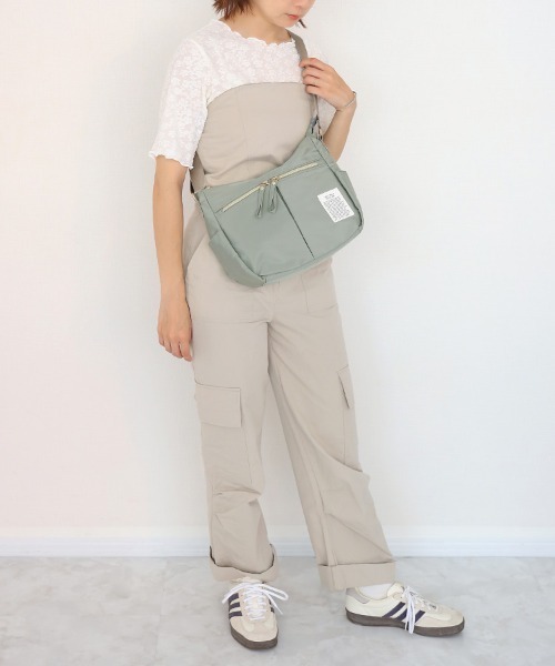 Bleu Bleuet（ブルーブルーエ）の「フラワーシアークルーネックTシャツ（Tシャツ/カットソー・レディース・アイボリー/ブラック/ブルー・FREE）」の18枚目の写真