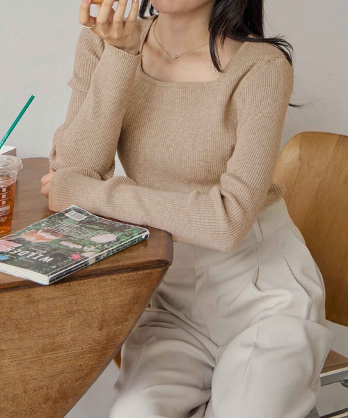 CHAN ME（チャンミ）の「スクエアネックリブニット（ニット/セーター・レディース・グレー/ベージュ/オフホワイト/ブラック・X-LARGE/LARGE/MEDIUM）」の5枚目の写真