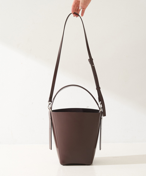 Rouge vif（ルージュヴィフ）の「【&MyuQ/アンドミューク】LIBER バケツショルダーバッグ（ショルダーバッグ・レディース・ダークブラウン/ブラック・フリー）」の20枚目の写真