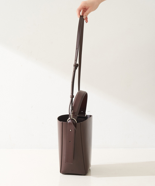 Rouge vif（ルージュヴィフ）の「【&MyuQ/アンドミューク】LIBER バケツショルダーバッグ（ショルダーバッグ・レディース・ダークブラウン/ブラック・フリー）」の21枚目の写真