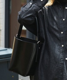 Rouge vif | 【&MyuQ/アンドミューク】LIBER バケツショルダーバッグ(ショルダーバッグ)