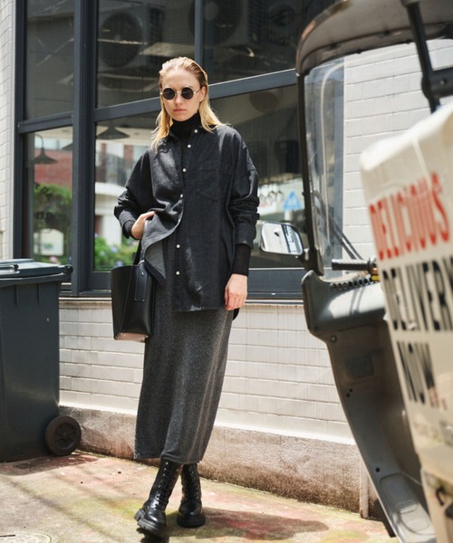 Rouge vif（ルージュヴィフ）の「【&MyuQ/アンドミューク】LIBER バケツショルダーバッグ（ショルダーバッグ・レディース・ダークブラウン/ブラック・フリー）」の5枚目の写真