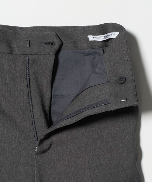 BEAUTY&YOUTH UNITED ARROWS(ビューティーアンドユースユナイテッドアローズ)の「ポリエステルブレンド サイドベロアパンツ(スラックス・レディース・ダークグレー/ダークブラウン・M/S/XS)」の17枚目の写真
