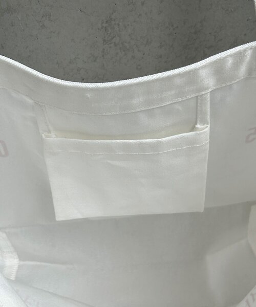 SHENERY（シーナリー）の「《お気に入り急上昇》シーズンロゴミニバッグ（トートバッグ・レディース・グリーン/ホワイト/ブラウン・FREE）」の11枚目の写真