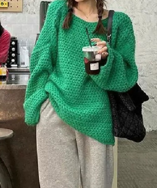 CADBURY（キャドバリー）の「ローゲージオーバーサイズニット（ニット/セーター・レディース・ピンク/グリーン/ホワイト/グレー/ベージュ・FREE）」の4枚目の写真