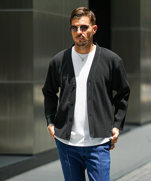 SOMEDIFF（サムディフ）の「プリーツカーディガン メンズ 黒 ブラック グレー カーキ（カーディガン/ボレロ・メンズ・グレー/ブラック/カーキ・M/L/XL）」の4枚目の写真