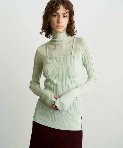 UNFIL（アンフィル）の「UNFIL | ロイヤルベビーアルパカ ランダムリブキャミソール WOMEN（ニット/セーター・レディース・グレー/グリーン系その他・1）」の2枚目の写真