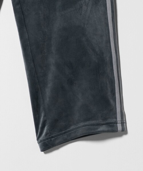 adidas Originals(アディダスオリジナルス)の「<adidas Originals>ファイヤーバード ベロア トラックパンツ(その他パンツ・メンズ・ダークグレー/ダークグリーン/ダークブラウン・XL/L/M)」の8枚目の写真