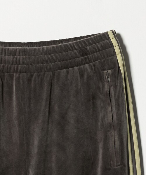 adidas Originals(アディダスオリジナルス)の「<adidas Originals>ファイヤーバード ベロア トラックパンツ(その他パンツ・メンズ・ダークグレー/ダークグリーン/ダークブラウン・XL/L/M)」の14枚目の写真