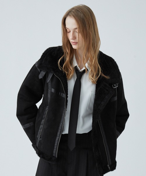VELNUS（ベルナス）の「【VELNUS】B-3 high neck design fleece-lined faux shearling jacket/Ｂ-3ハイネックデザイン 裏ボアフェイクムートンジャケット（ムートンコート・メンズ・ホワイト/ブラック・L/S/M）」の5枚目の写真