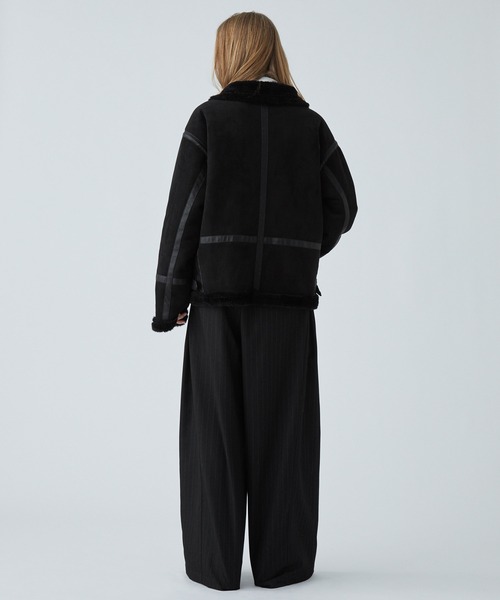 VELNUS（ベルナス）の「【VELNUS】B-3 high neck design fleece-lined faux shearling jacket/Ｂ-3ハイネックデザイン 裏ボアフェイクムートンジャケット（ムートンコート・メンズ・ホワイト/ブラック・L/S/M）」の20枚目の写真