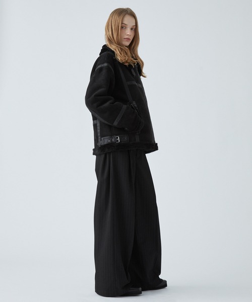 VELNUS（ベルナス）の「【VELNUS】B-3 high neck design fleece-lined faux shearling jacket/Ｂ-3ハイネックデザイン 裏ボアフェイクムートンジャケット（ムートンコート・メンズ・ホワイト/ブラック・L/S/M）」の21枚目の写真