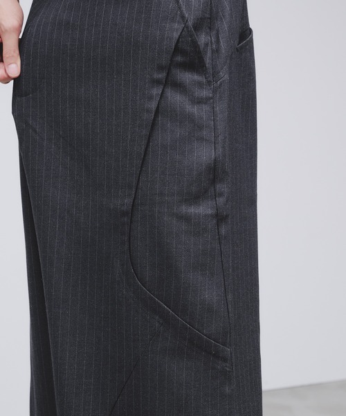 Adoon plain(アドーンプレーン)の「Side Layered Pinstripe Wide Slacks / サイドレイヤードピンストライプワイドスラックス(スラックス・メンズ・ブラウン/ブラック・LARGE/MEDIUM/SMALL)」の10枚目の写真