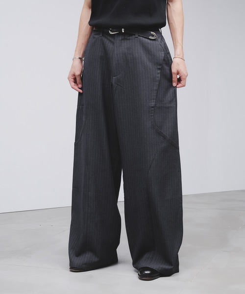 Adoon plain(アドーンプレーン)の「Side Layered Pinstripe Wide Slacks / サイドレイヤードピンストライプワイドスラックス(スラックス・メンズ・ブラウン/ブラック・LARGE/MEDIUM/SMALL)」の20枚目の写真