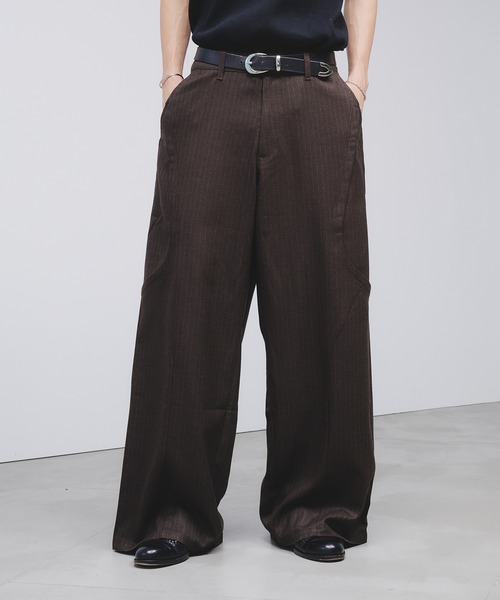 Adoon plain(アドーンプレーン)の「Side Layered Pinstripe Wide Slacks / サイドレイヤードピンストライプワイドスラックス(スラックス・メンズ・ブラウン/ブラック・LARGE/MEDIUM/SMALL)」の6枚目の写真