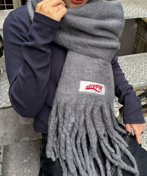 WHO'S WHO gallery（フーズフーギャラリー）の「SLOPPY ASSORTED MUFFLER（マフラー・レディース・スカイブルー/ブラック系その他/グレー/ブルー/グリーン系その他/イエロー/オレンジ/ベージュ系その他/グリーン・FREE）」の3枚目の写真