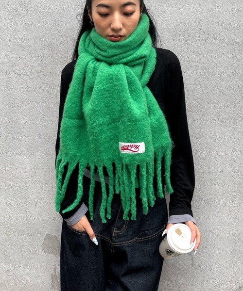 WHO'S WHO gallery（フーズフーギャラリー）の「SLOPPY ASSORTED MUFFLER（マフラー・レディース・スカイブルー/ブラック系その他/グレー/ブルー/グリーン系その他/イエロー/オレンジ/ベージュ系その他/グリーン・FREE）」の11枚目の写真