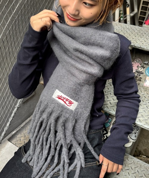 WHO'S WHO gallery（フーズフーギャラリー）の「SLOPPY ASSORTED MUFFLER（マフラー・レディース・スカイブルー/ブラック系その他/グレー/ブルー/グリーン系その他/イエロー/オレンジ/ベージュ系その他/グリーン・FREE）」の10枚目の写真