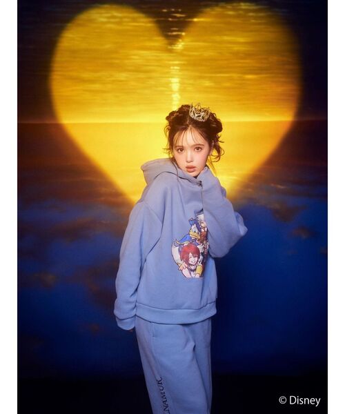 CALNAMUR（カルナムール）の「キングダムハーツ パーカー（パーカー・レディース・ホワイト/ライトブルー・FREE）」の8枚目の写真