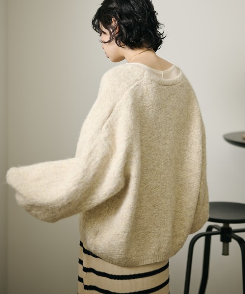 LAULEN(ローレン)の「volume sleeve shawl knit cardigan /ボリュームスリーブショールニットカーディガン(カーディガン/ボレロ・レディース・イエロー/アイボリー・FREE)」の21枚目の写真