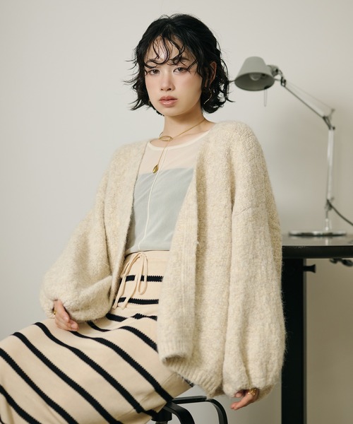 LAULEN(ローレン)の「volume sleeve shawl knit cardigan /ボリュームスリーブショールニットカーディガン(カーディガン/ボレロ・レディース・イエロー/アイボリー・FREE)」の22枚目の写真