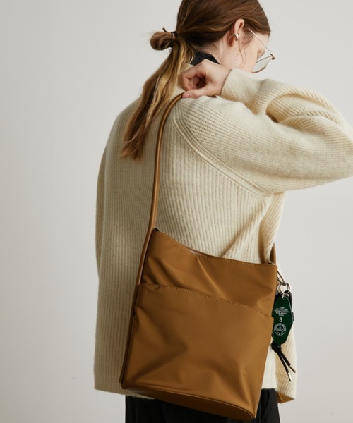 Auntie Rosa Holiday（アンティローザホリデー）の「ナイロンバケツトート（トートバッグ・レディース・ブラック/ブラウン・FREE）」の10枚目の写真