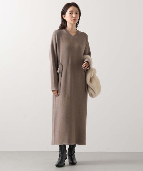 Gready Brilliant(グレディブリリアン)の「VネックリブニットOワンピ(ワンピース・レディース・モカ/ブラック・38)」の13枚目の写真