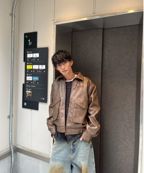 centimeter(センチメーター)の「Fake leather flight jacket(ブルゾン・メンズ・ブラウン・MEDIUM/LARGE)」の8枚目の写真
