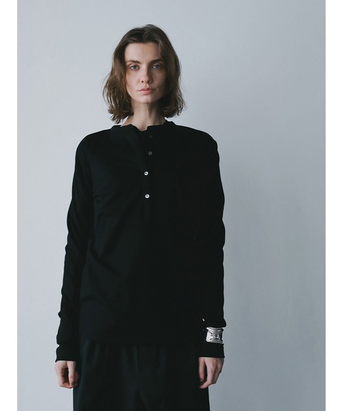 HER.（ハー）の「コットンヘンリーネックプルオーバー（Tシャツ/カットソー・レディース・ブラック/オフホワイト・フリー）」の3枚目の写真