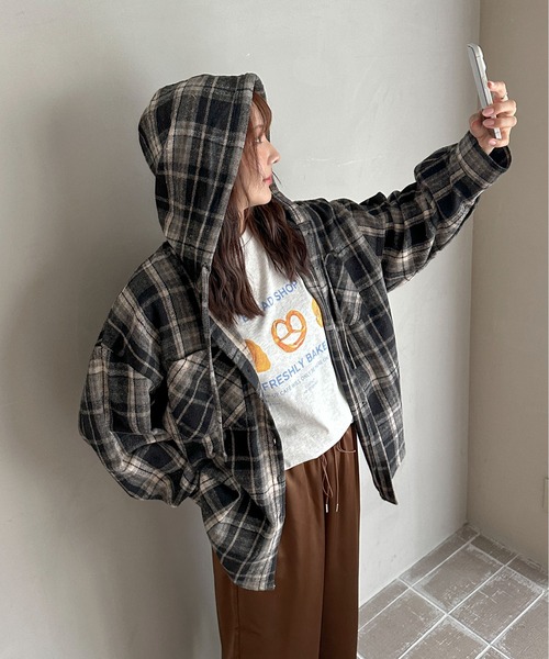 PILIT（ピリット）の「焼きたてベーカリー ロンTee（Tシャツ/カットソー・レディース・アイボリー/オートミール/ピンク・MEDIUM）」の22枚目の写真