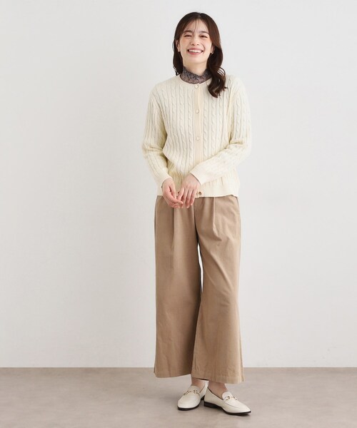 LAURA ASHLEY(ローラアシュレイ)の「【洗える/同素材アイテムあり】ケーブル編み ニットカーディガン(カーディガン/ボレロ・レディース・アイボリー/レッド系1/ライトグレー系9・40/38)」の16枚目の写真