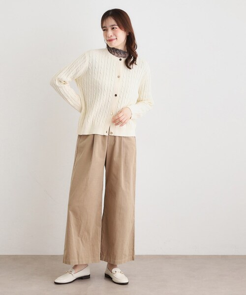 LAURA ASHLEY(ローラアシュレイ)の「【洗える/同素材アイテムあり】ケーブル編み ニットカーディガン(カーディガン/ボレロ・レディース・アイボリー/レッド系1/ライトグレー系9・40/38)」の17枚目の写真