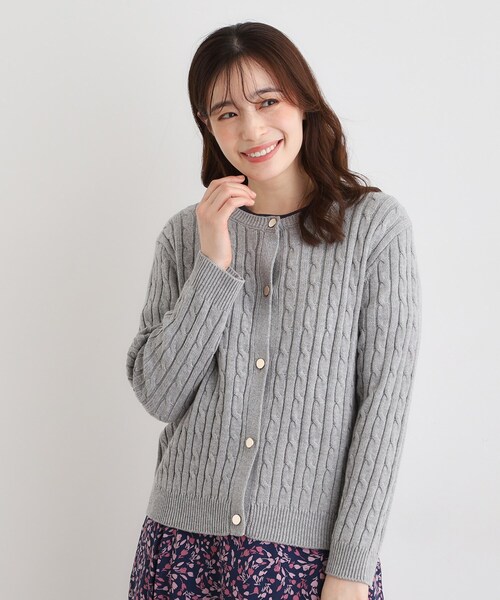 LAURA ASHLEY(ローラアシュレイ)の「【洗える/同素材アイテムあり】ケーブル編み ニットカーディガン(カーディガン/ボレロ・レディース・アイボリー/レッド系1/ライトグレー系9・40/38)」の19枚目の写真