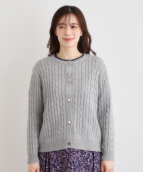 LAURA ASHLEY(ローラアシュレイ)の「【洗える/同素材アイテムあり】ケーブル編み ニットカーディガン(カーディガン/ボレロ・レディース・アイボリー/レッド系1/ライトグレー系9・40/38)」の9枚目の写真