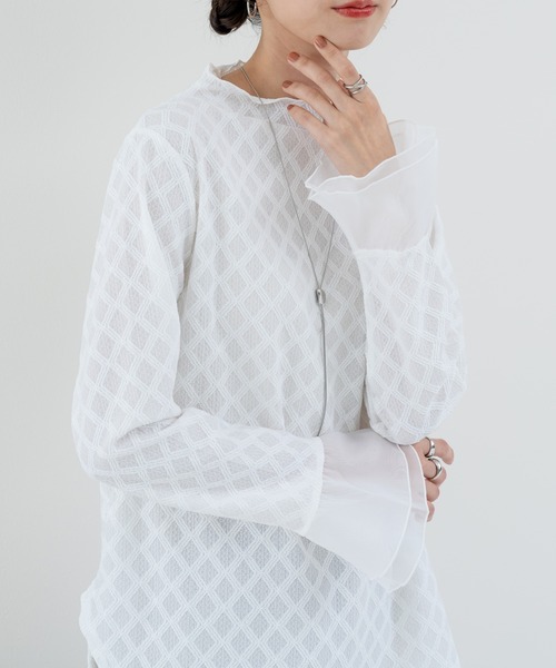 ANNA LUNA(アンナルナ)の「【ANNA LUNA】 異素材で魅せる 切替 ハイネック プルオーバー / インナー(Tシャツ/カットソー・レディース・ブラック/オフホワイト・MEDIUM)」の2枚目の写真