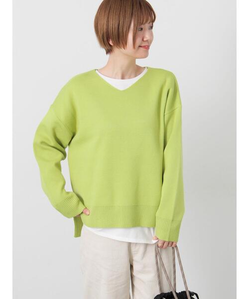 Lugnoncure（ルノンキュール）の「コットンタッチVネックニット（ニット/セーター・レディース・パープル/イエロー/グレー/チャコールグレー・F）」の4枚目の写真