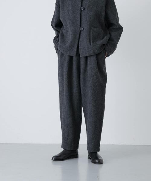 ウールテーパードパンツ（その他パンツ）｜かぐれ（カグレ）の