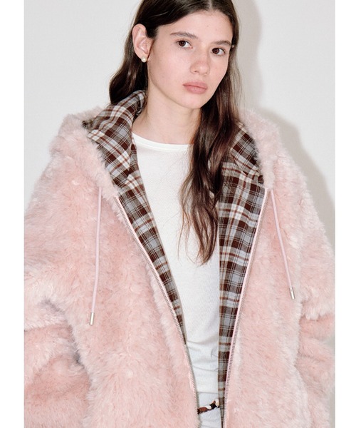 Fano Studios(ファノ ストゥディオズ)の「チェック柄ライナー フェイクファージャケット FD25W024【Fano Studios】【2025AW】(その他アウター・レディース・ピンク・L/M/S)」の4枚目の写真